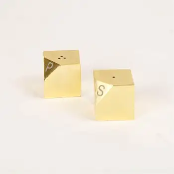 Salt And Pepper Shaker cubes Set/2 from Oro