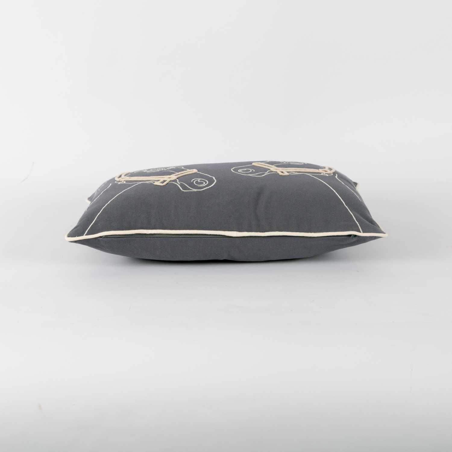 Cushion + padding