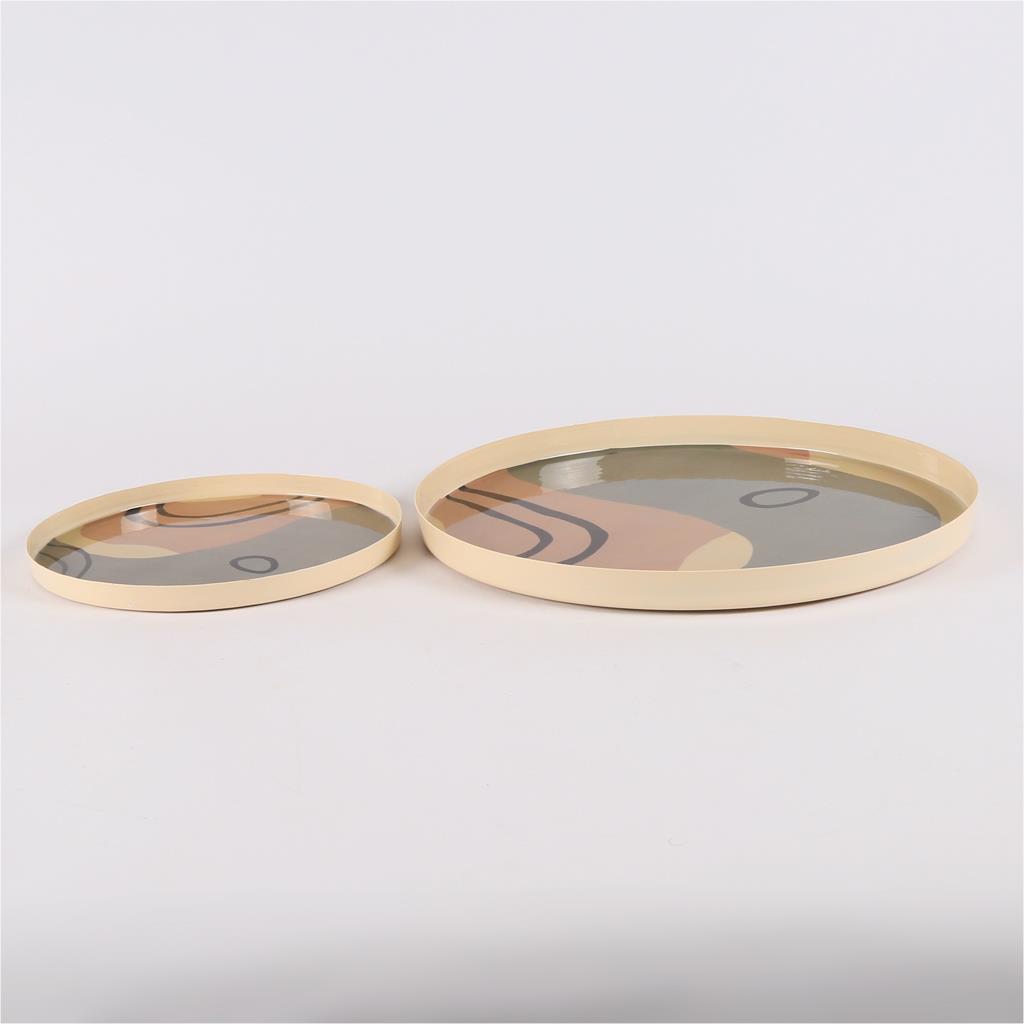 Round serving tray
