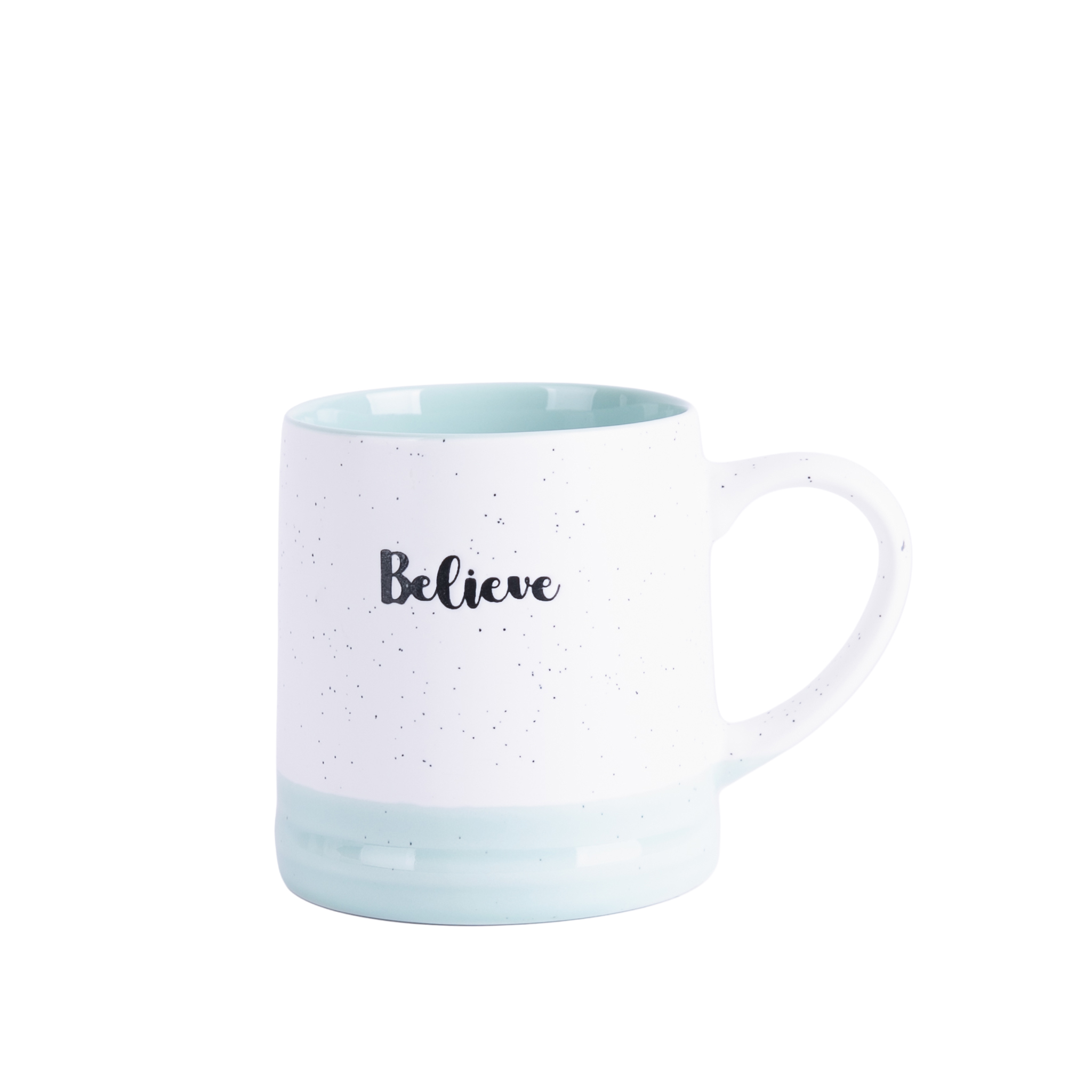 كوب قهوة بعبارة Believe من اورورا