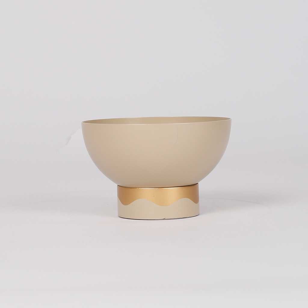 

serving bowl from jade, Beige gold