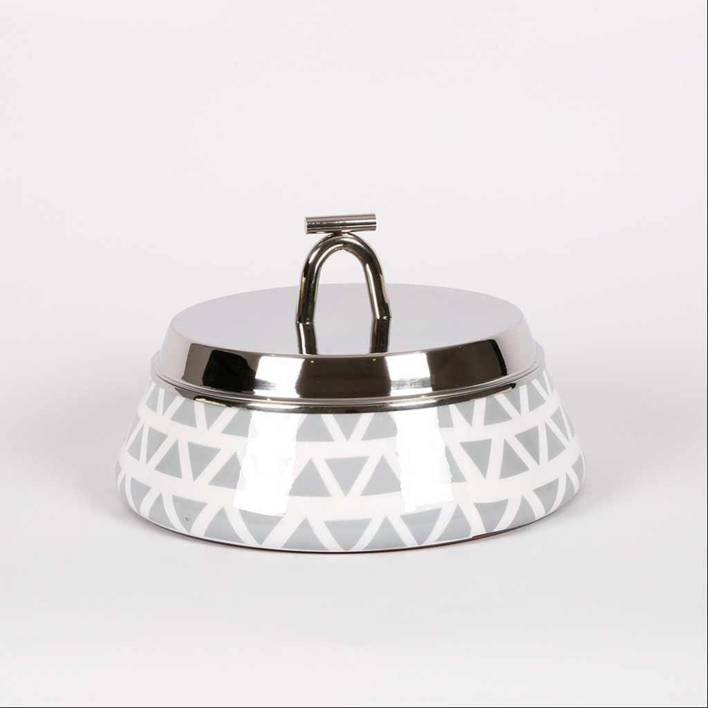 Casserole triangles with lid