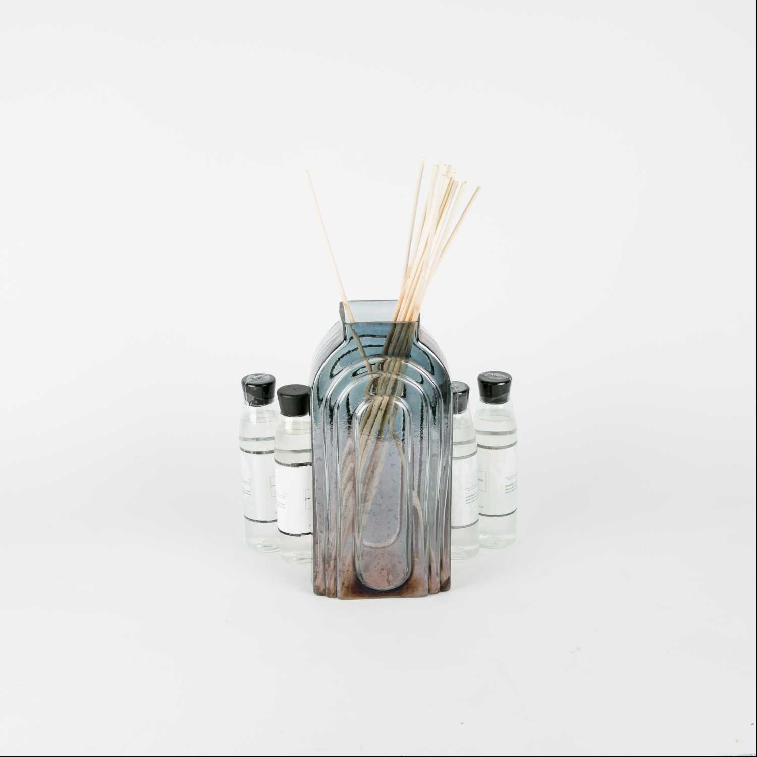 موزع عطور - أويسس