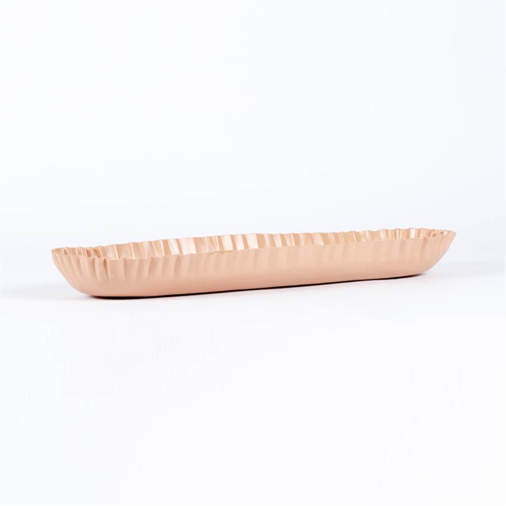 Serving metal tray crease