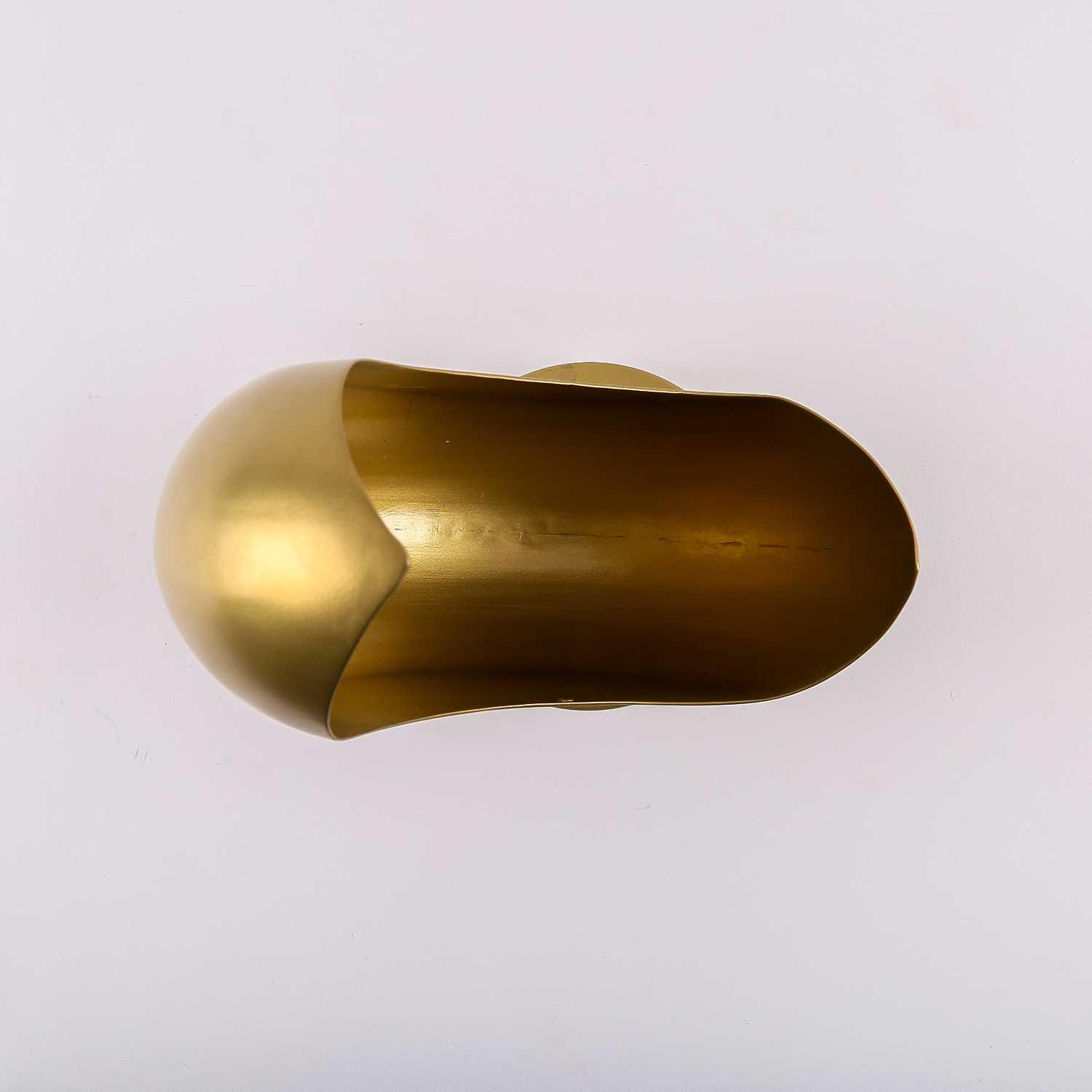 Golden serving bowl