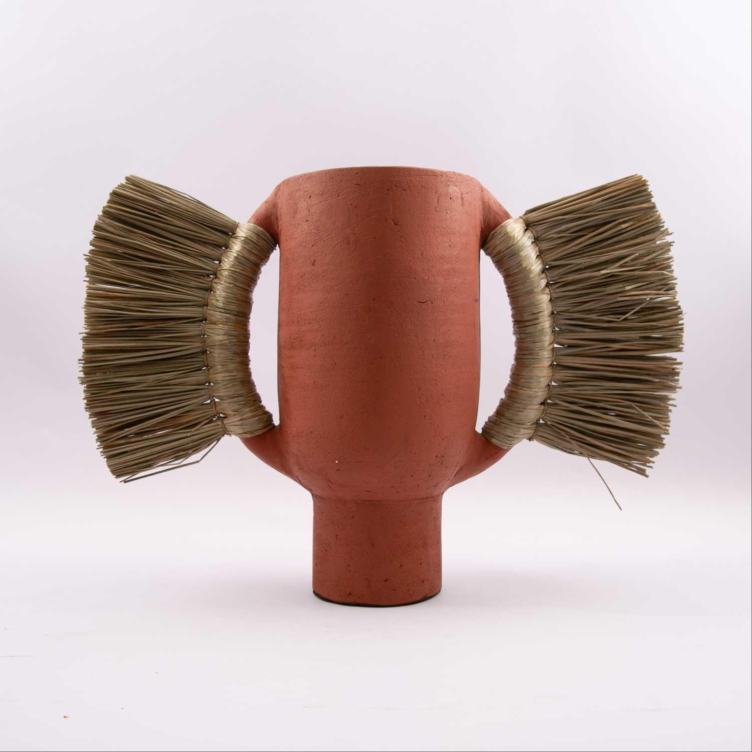 

seraphina vase with mendong fringe accent