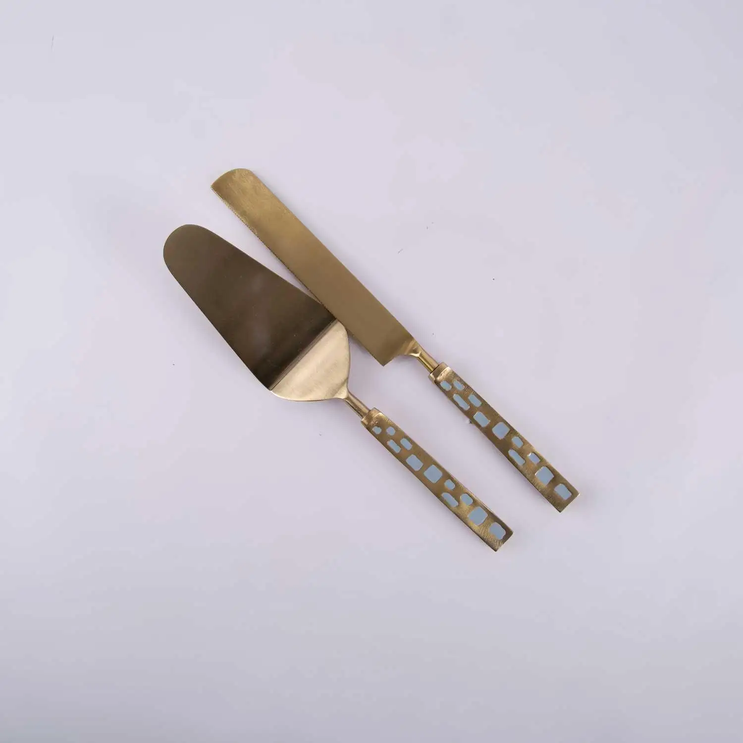 Cake Server Set from Atheela
