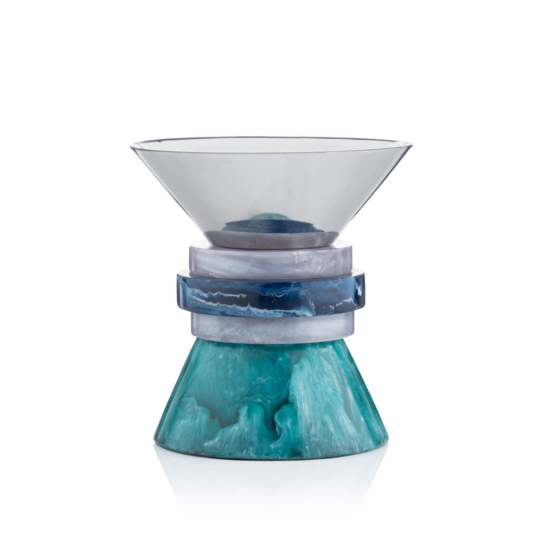 مبخرة معدنية باللون الفضي مع قاعدة خضراء من تيلا