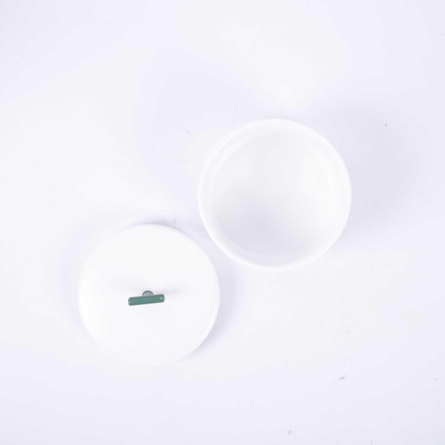Date Bowl with lid from Belina