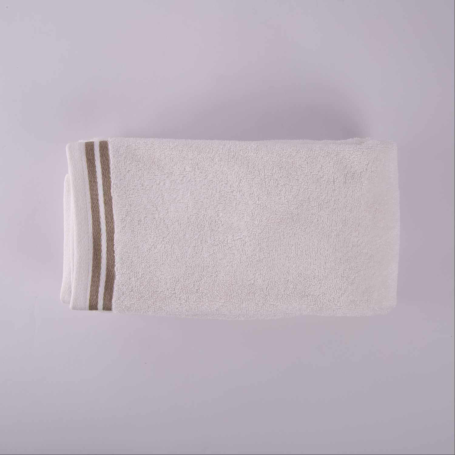 

alaska bath sheet sage, White