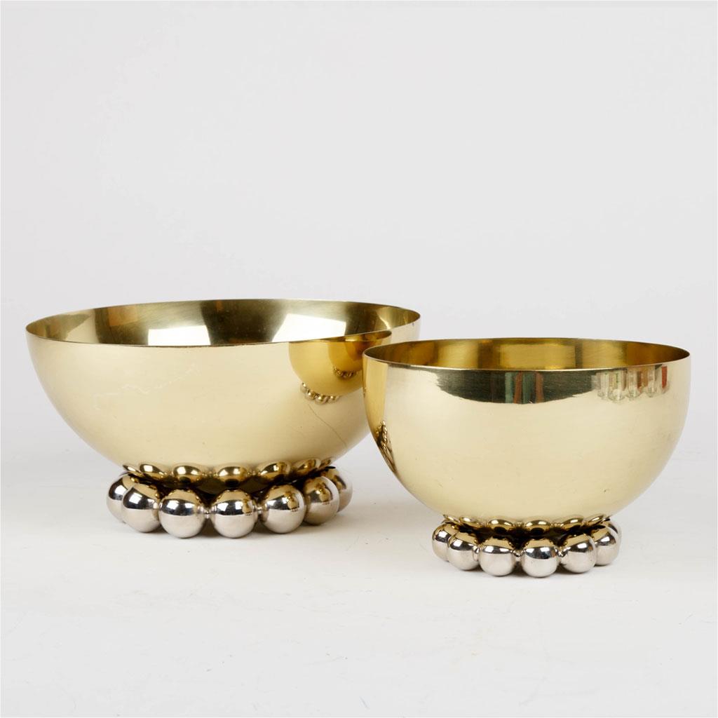 Serving metal bowl from beads