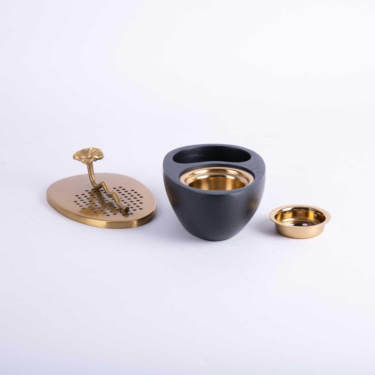 Mabkhara Black and Gold from Marella