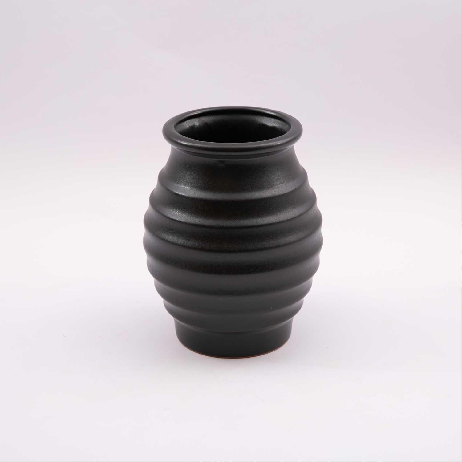 

amaya vase, Black