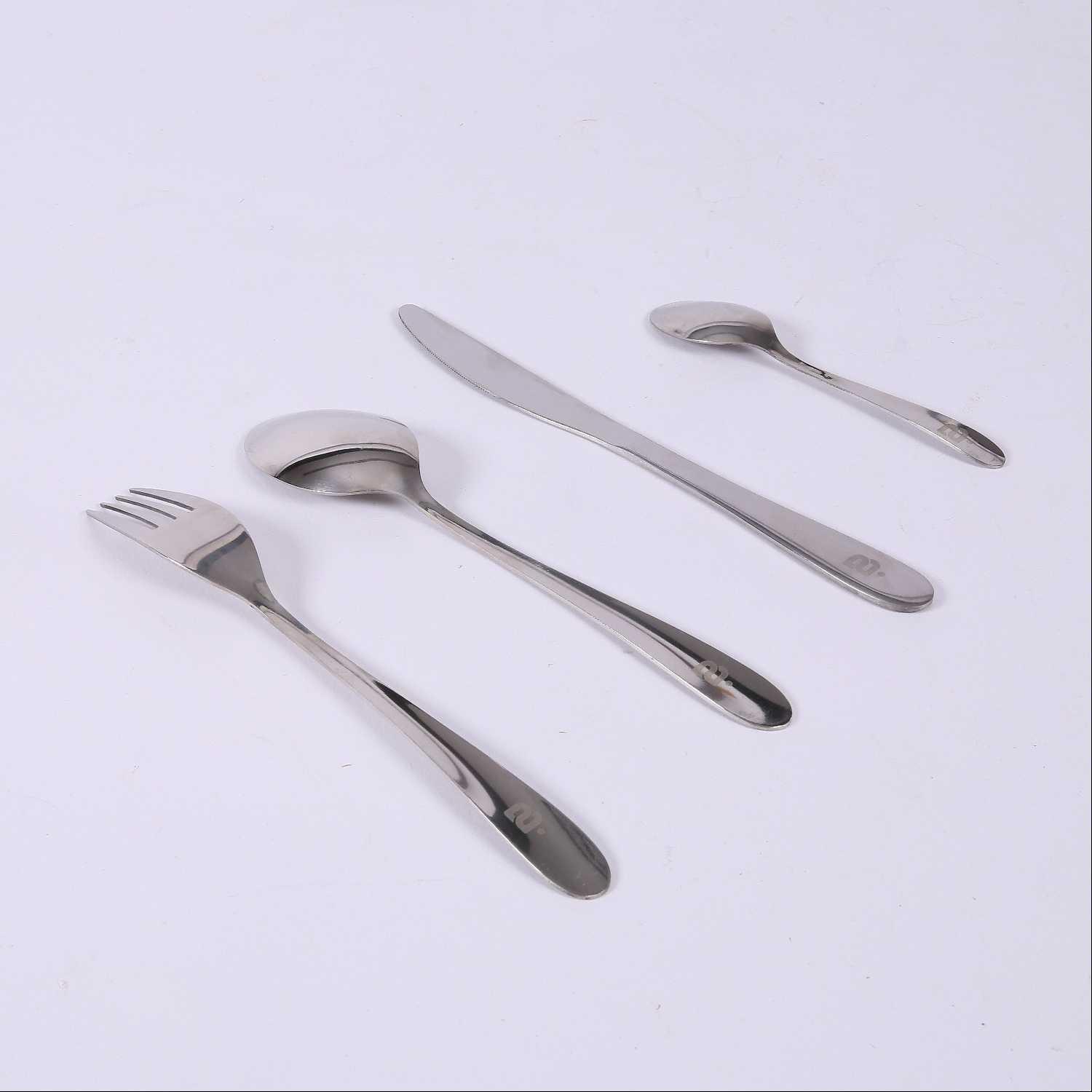 16 Pc Cutlery Set - Silver