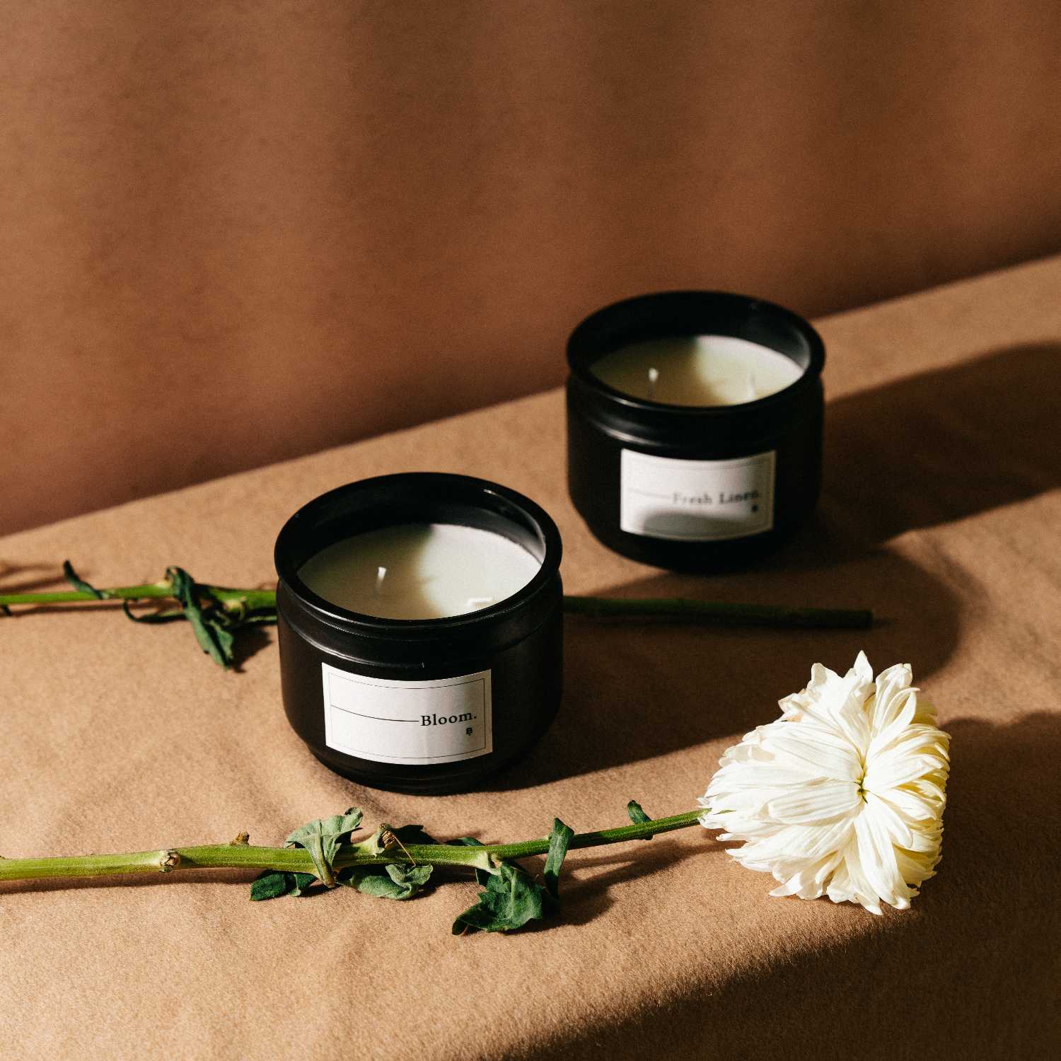 شمعة زجاج معطرة بلووم
