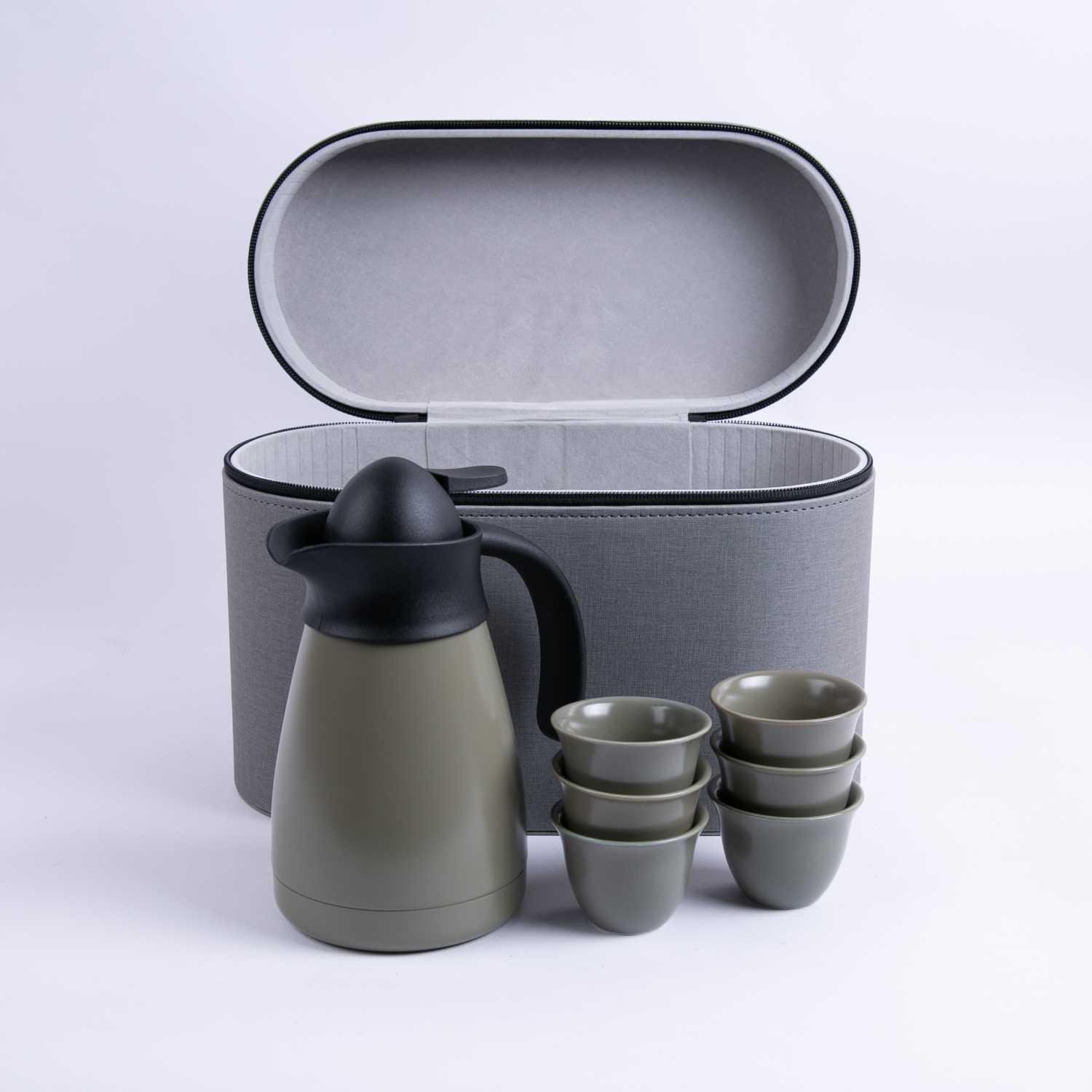 Flask Travel Bag Set from Aurora