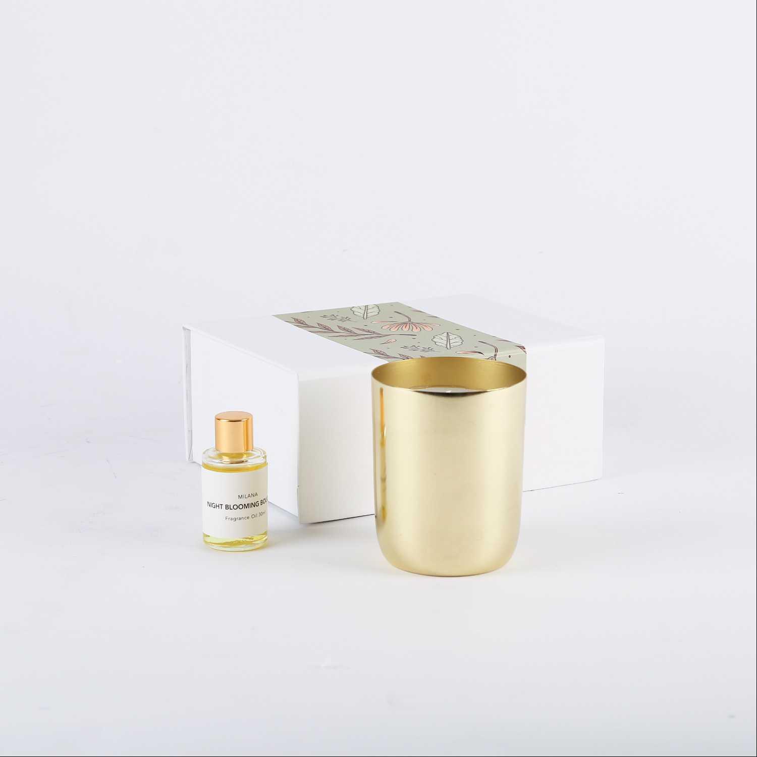 Milana Candle with Oil Night blooming bouquet