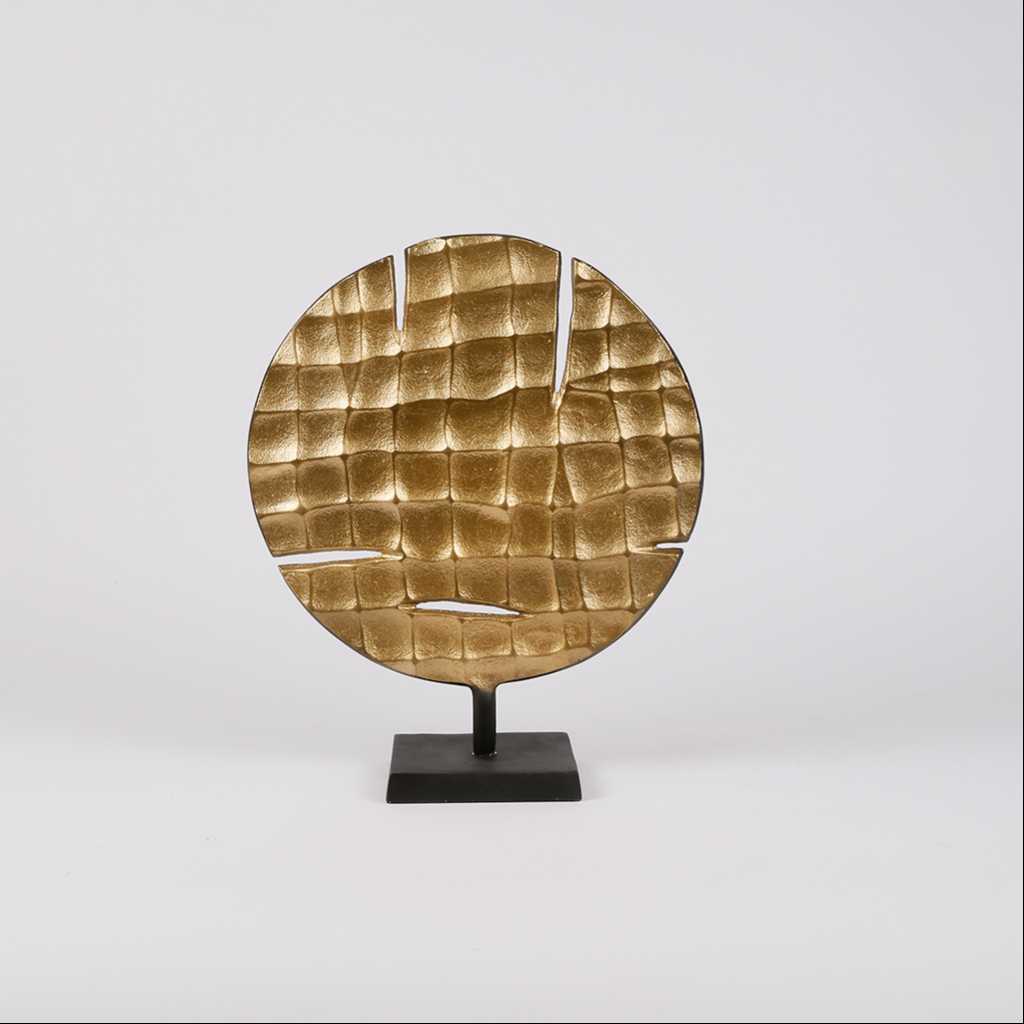 Metal stand decor