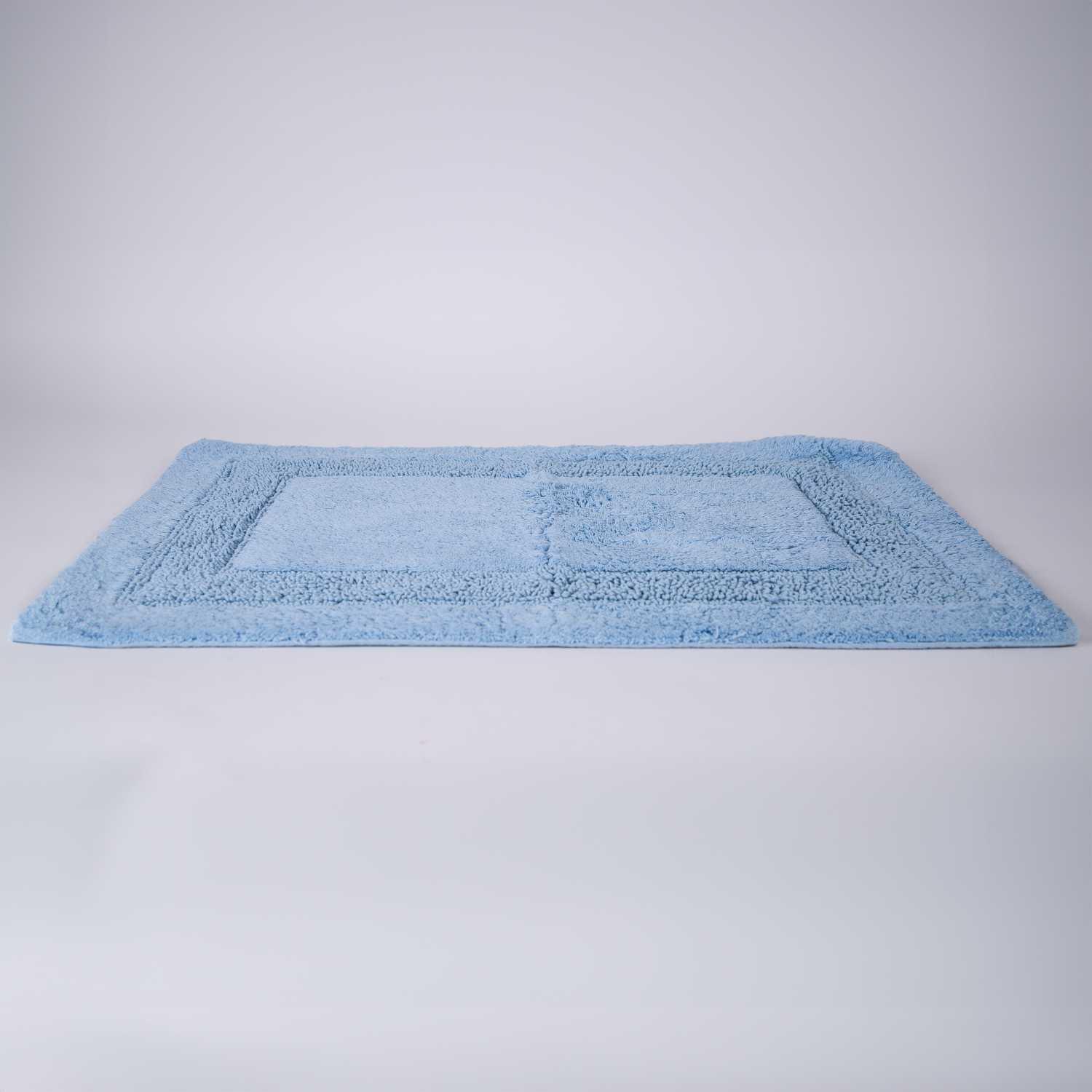 

serene bathmat blue