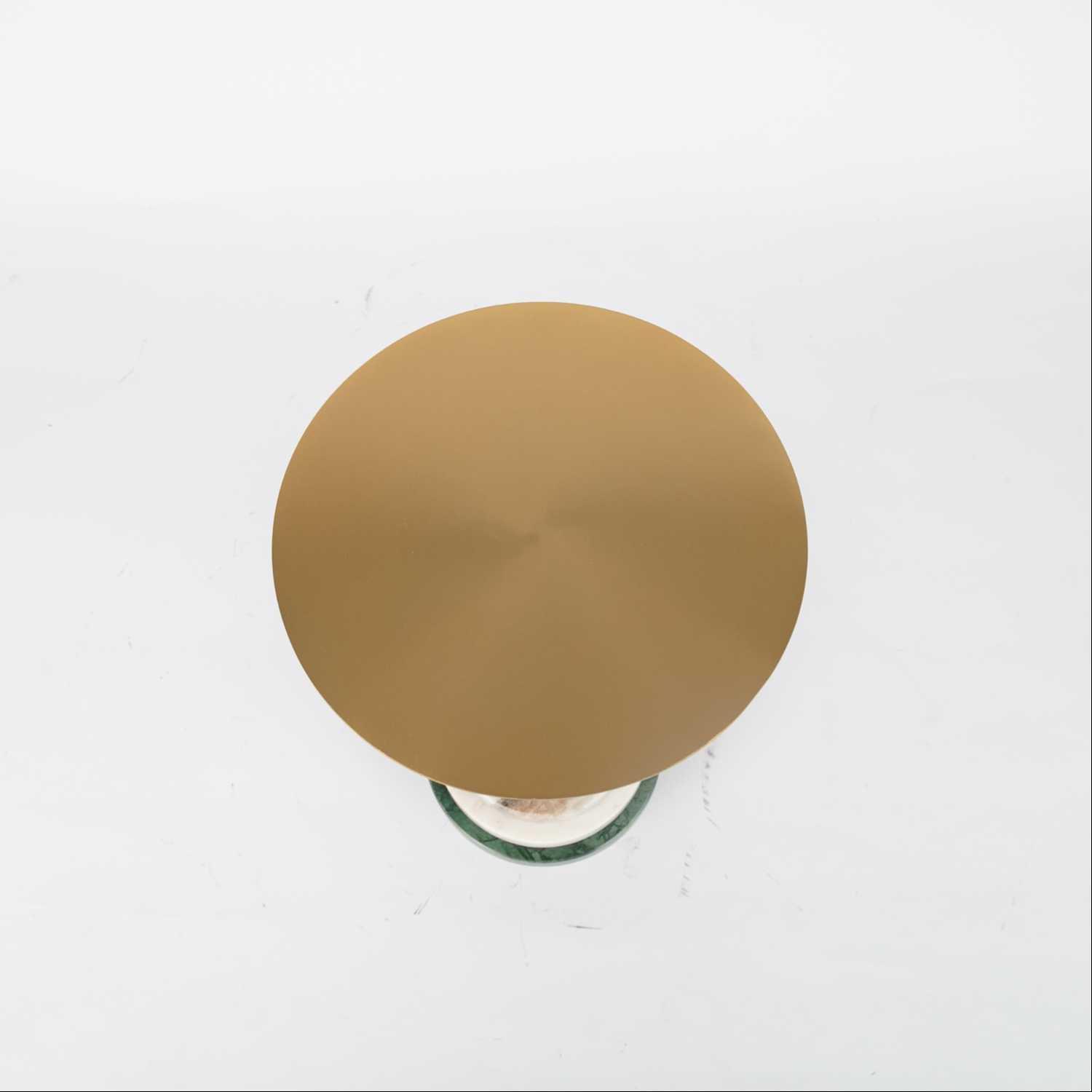 طاولة خدمة