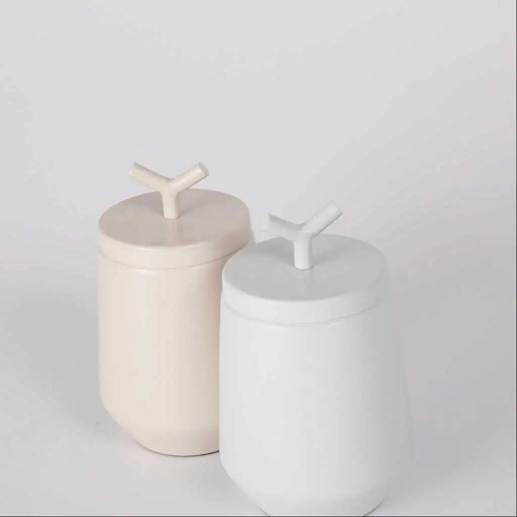 Storage box with lid and handle