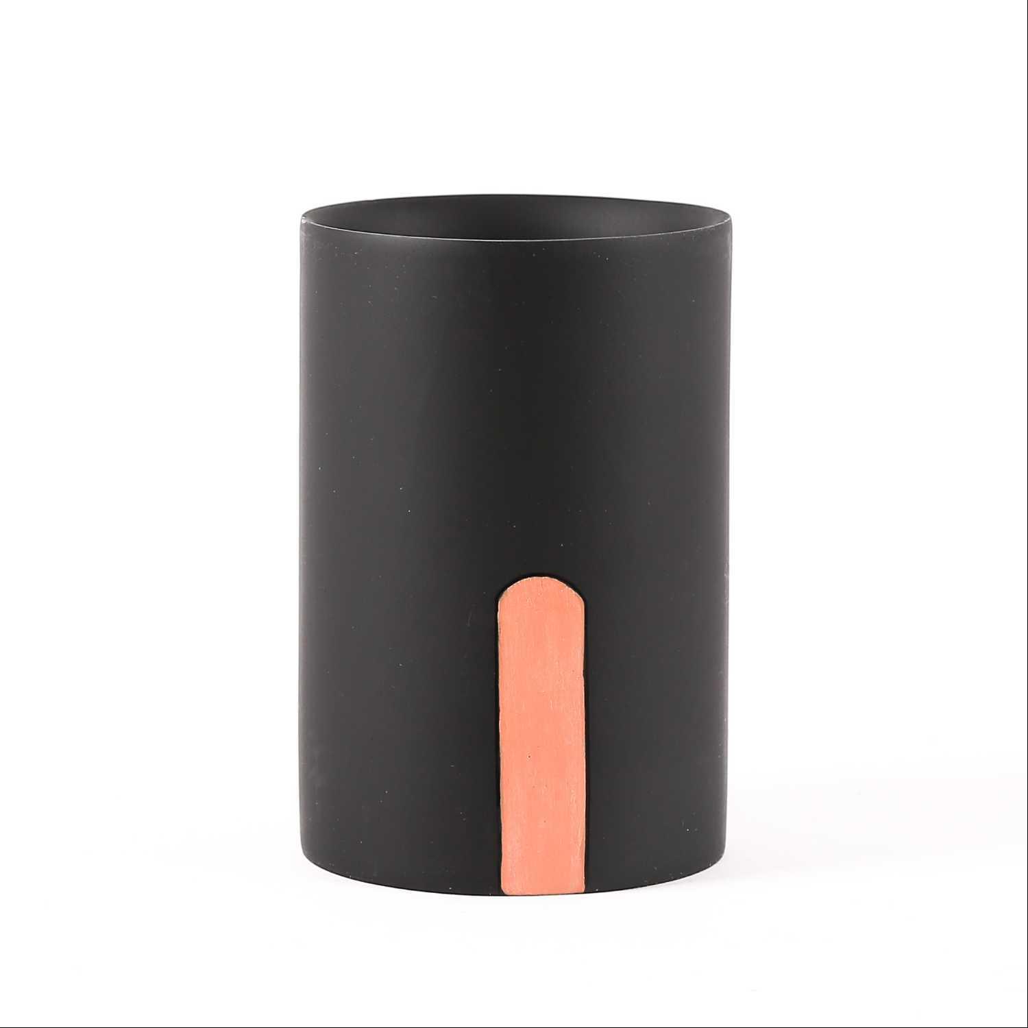 A black bathroom set