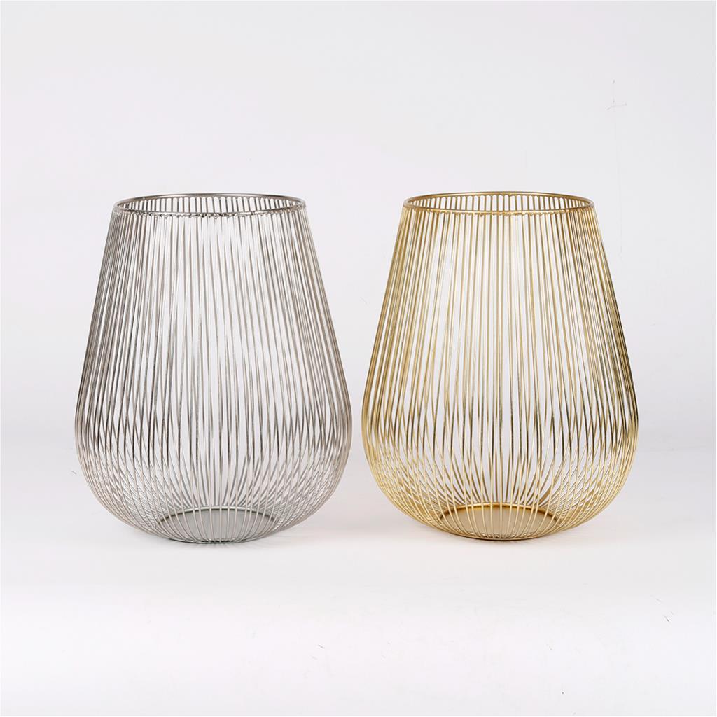 Metal candle holder from Oro