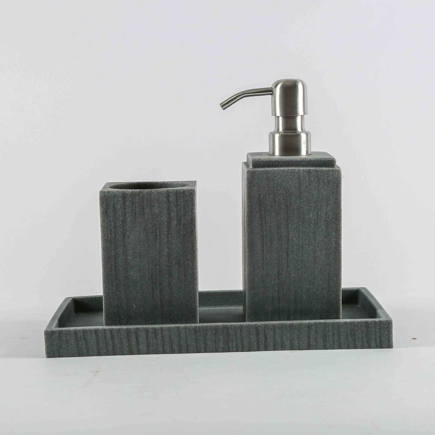 

grey bathroom set, Clay
