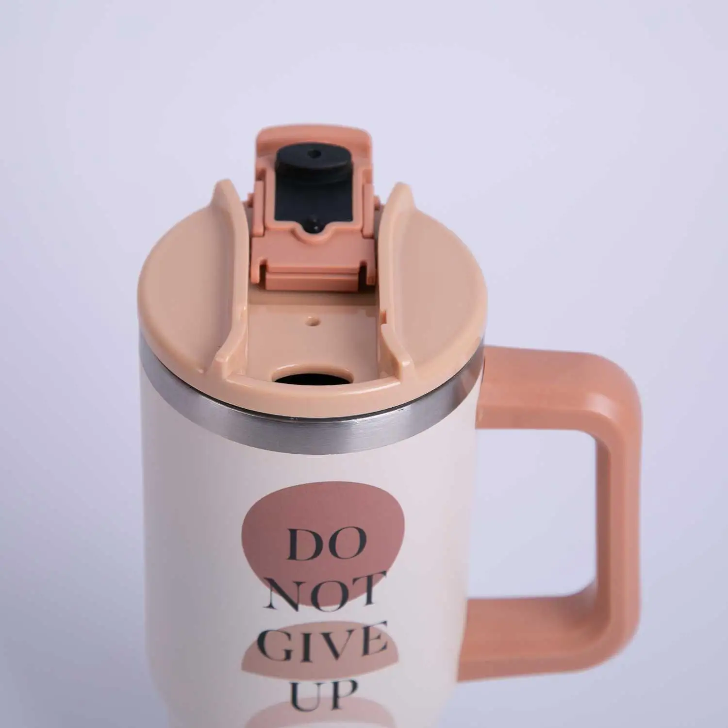 Travel Mug 887 ml from Solana