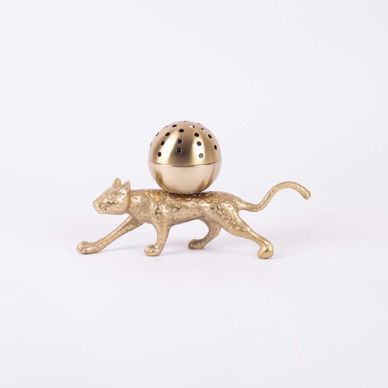 Leapord Mabkhara from Amara