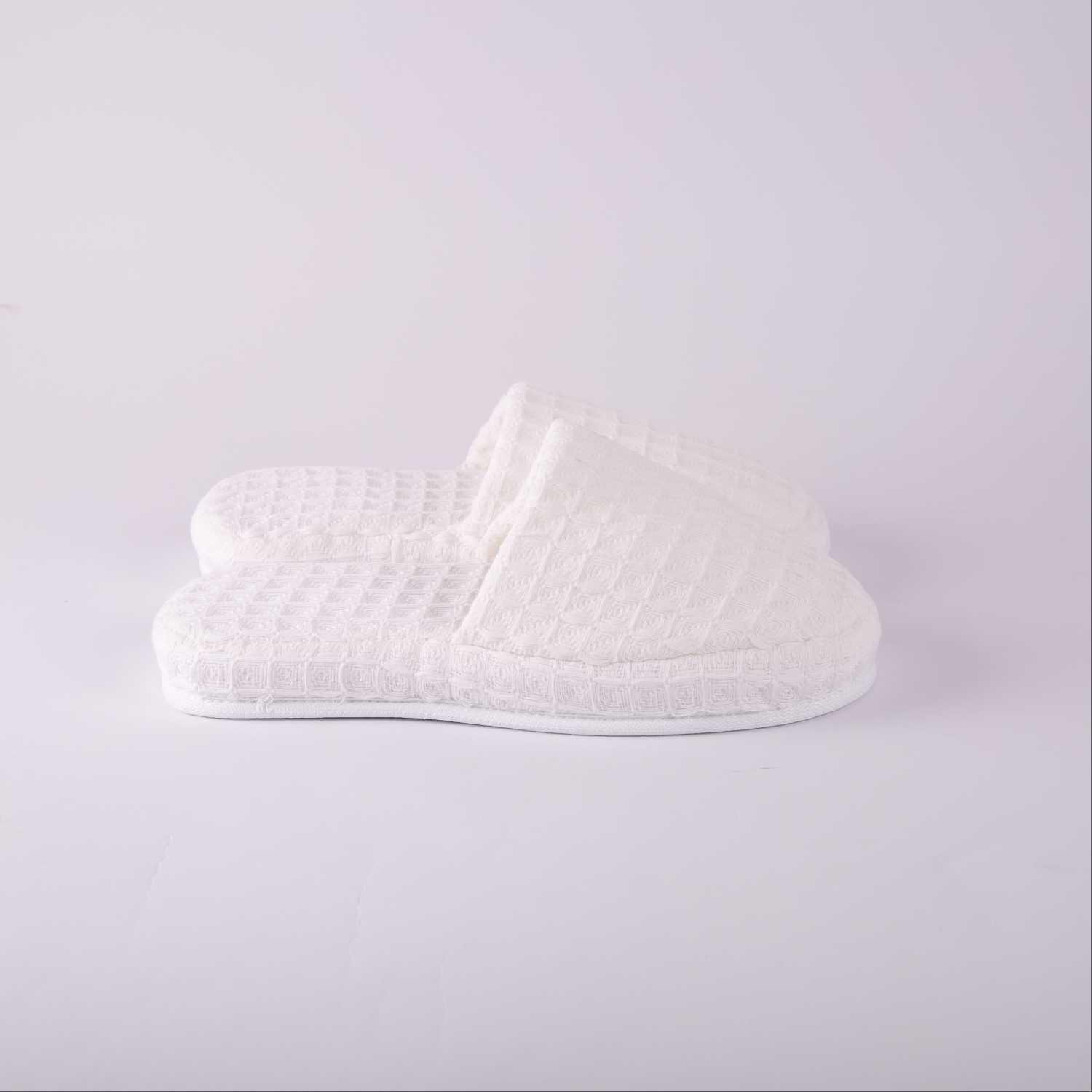 Amaya Slippers XL White