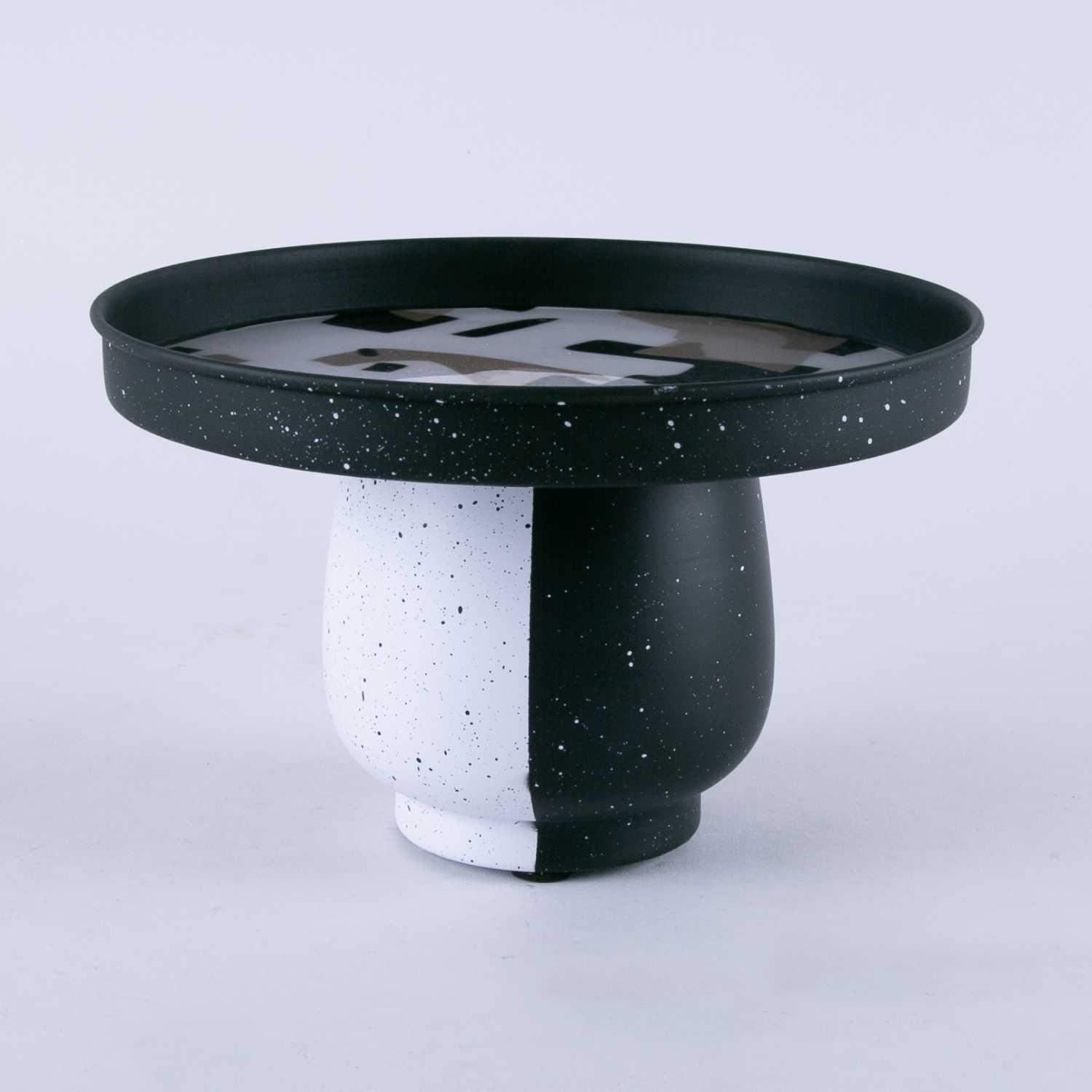 Sia cake stand
