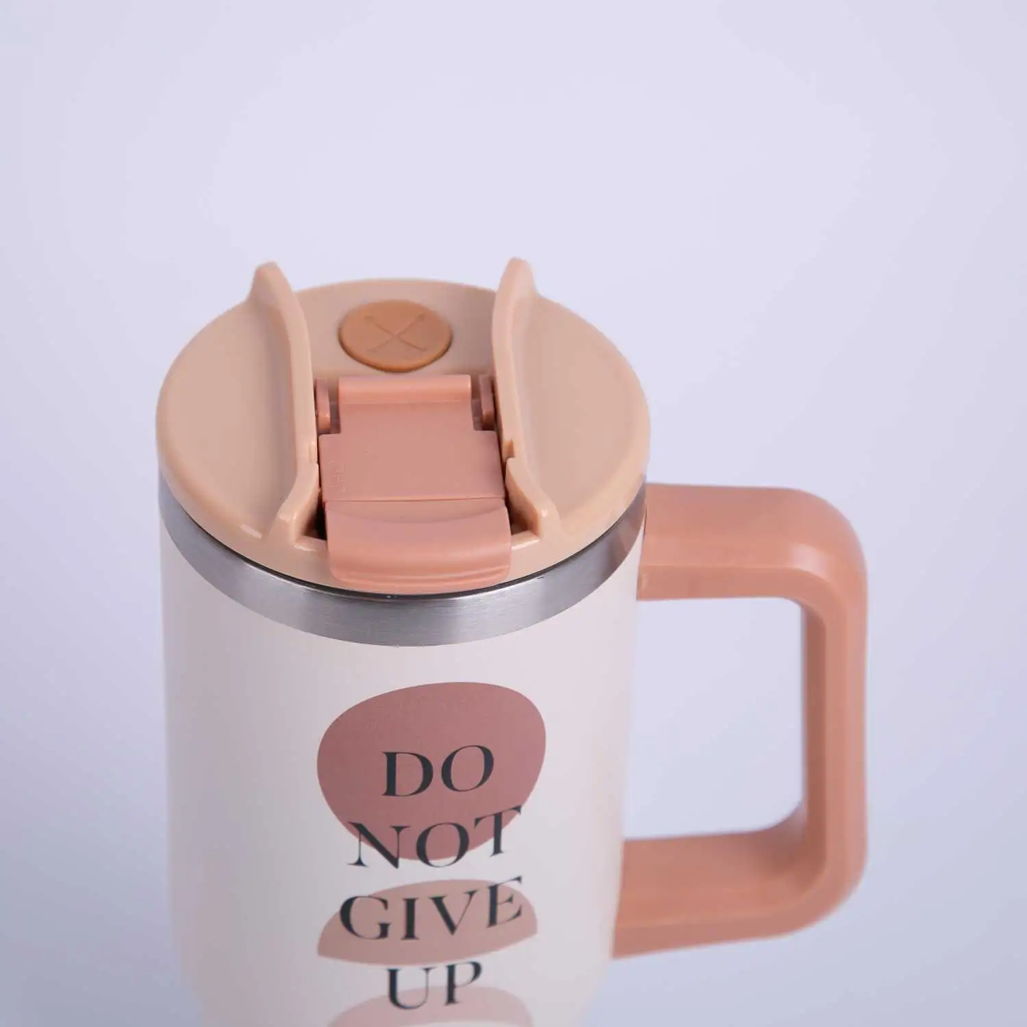Travel Mug 887 ml from Solana