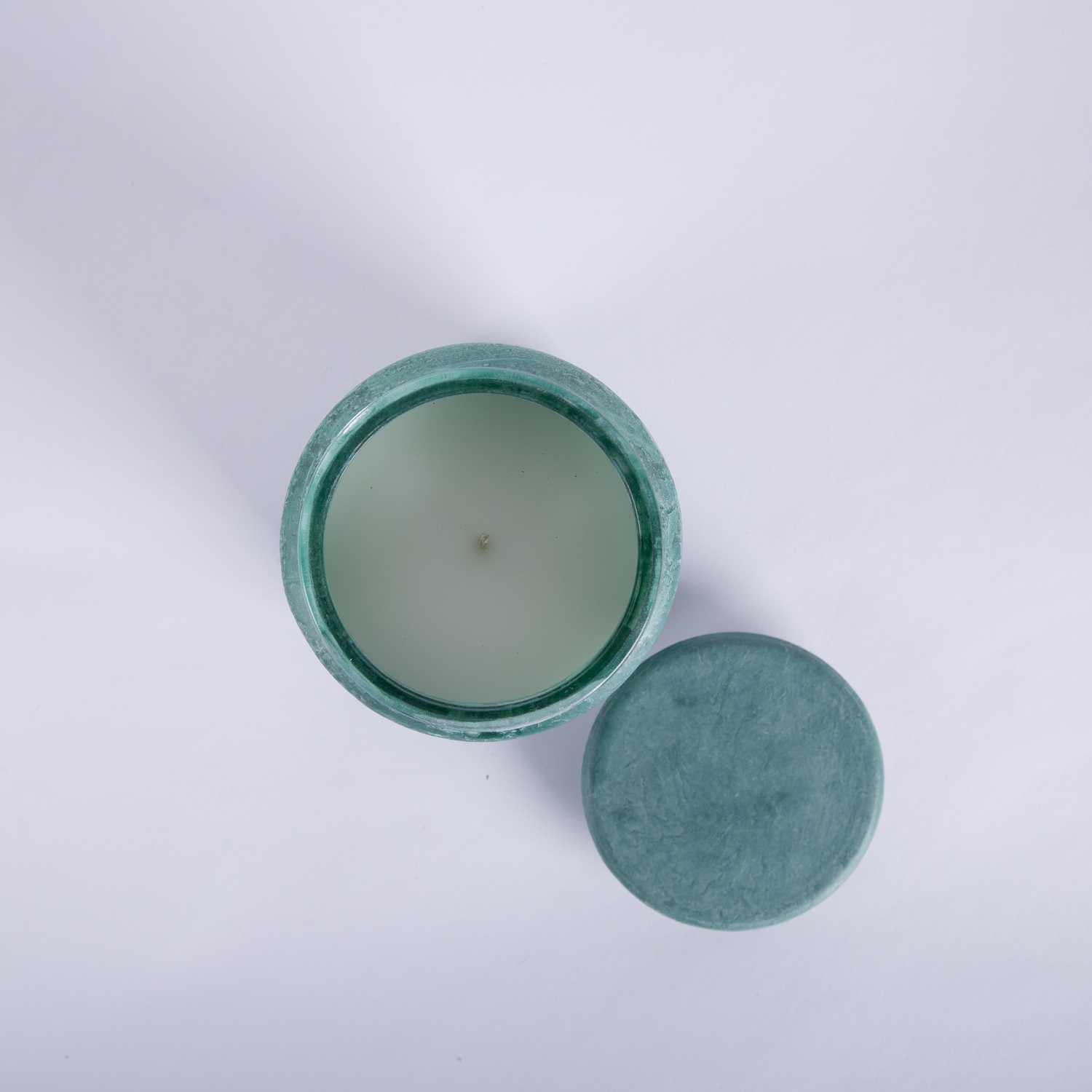 شمعة زجاجية معطرة كتان نقي