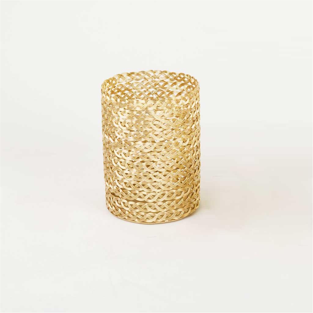 

pillar candle holder from oro, Gold