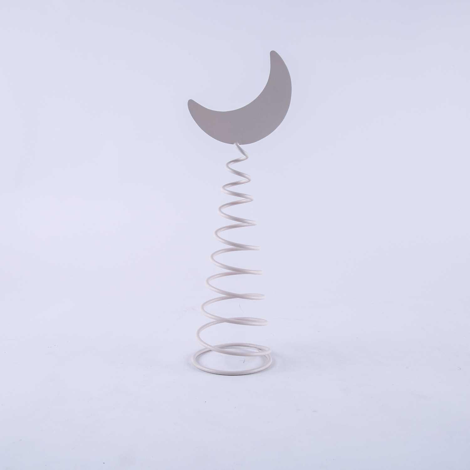 تمثال - لونا