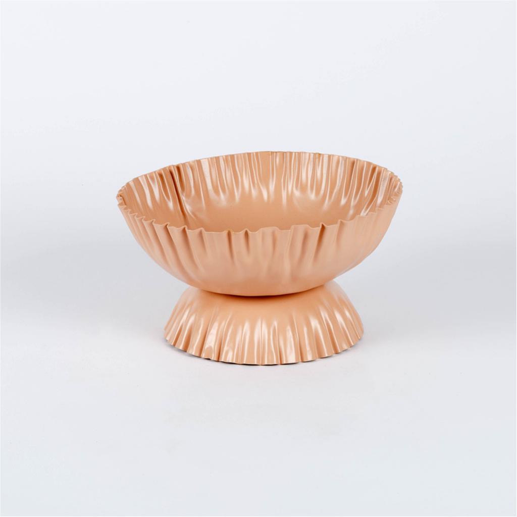 Serving bowl with Stand Crease