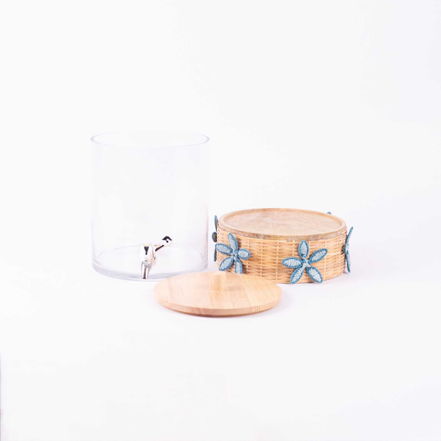 Beverage Dispenser from Retila