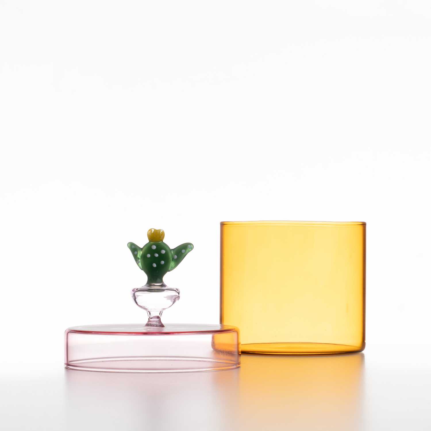 Date Bowl with lid from Azila