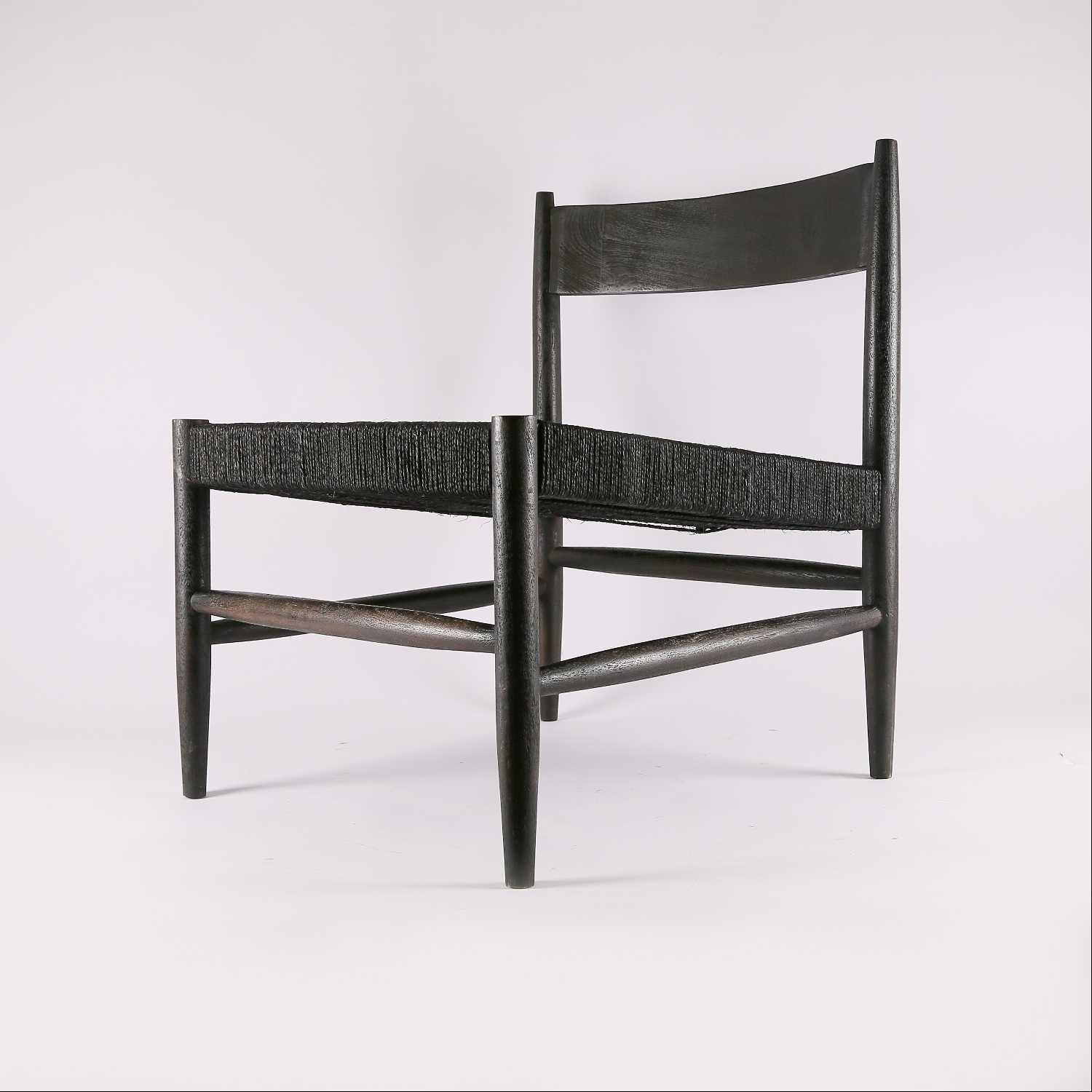 CHAIR-BLACK