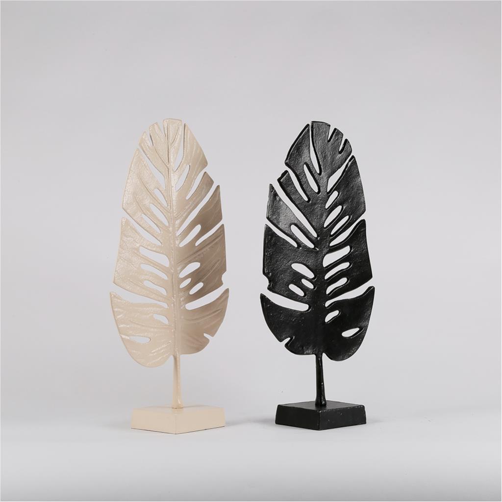 Metal leaf stand decor