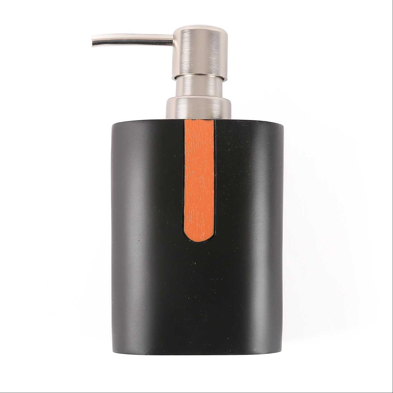 A black bathroom set