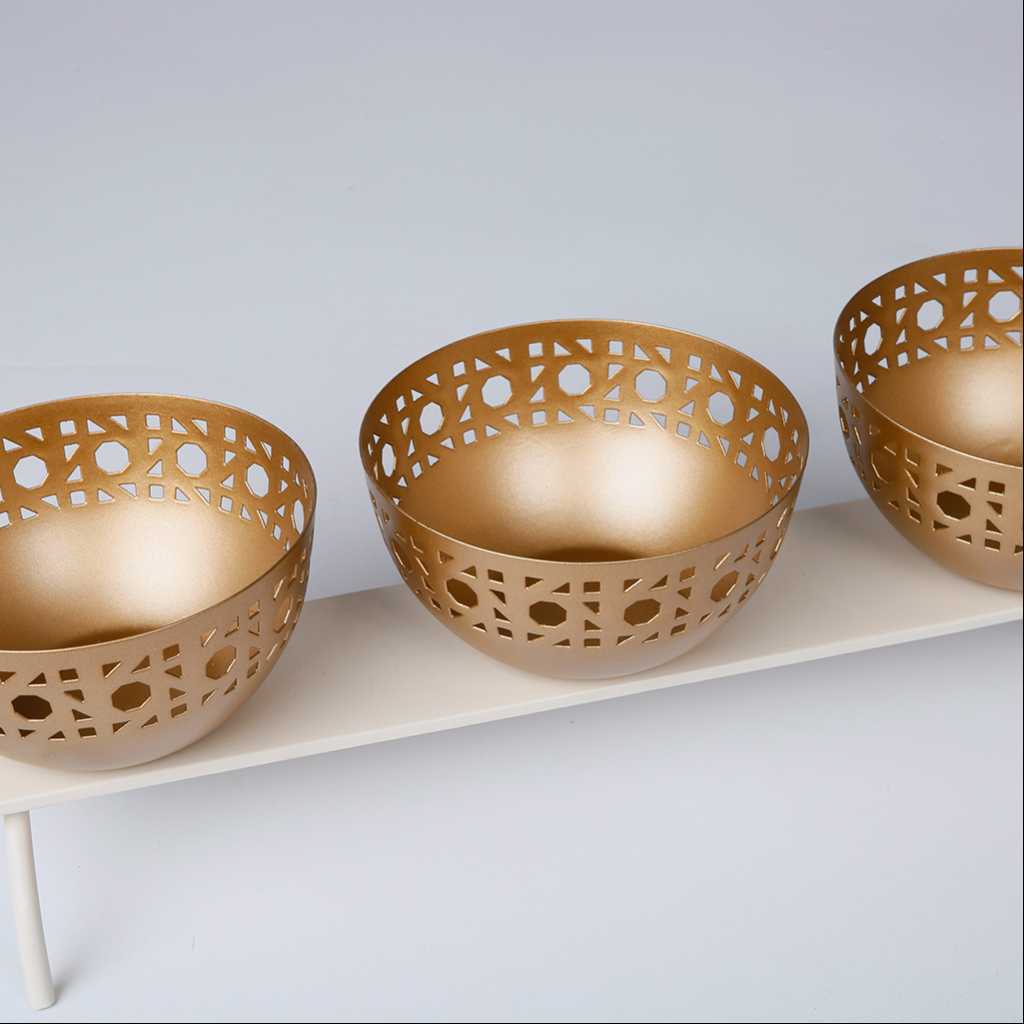 Serving Bowl with Stand from Pure