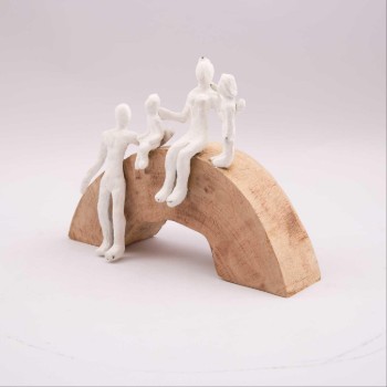 White family with log from Viola