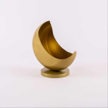 Golden serving bowl