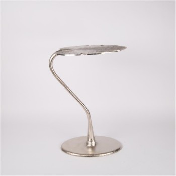 Metal leaf side table Hawthorn from Oro