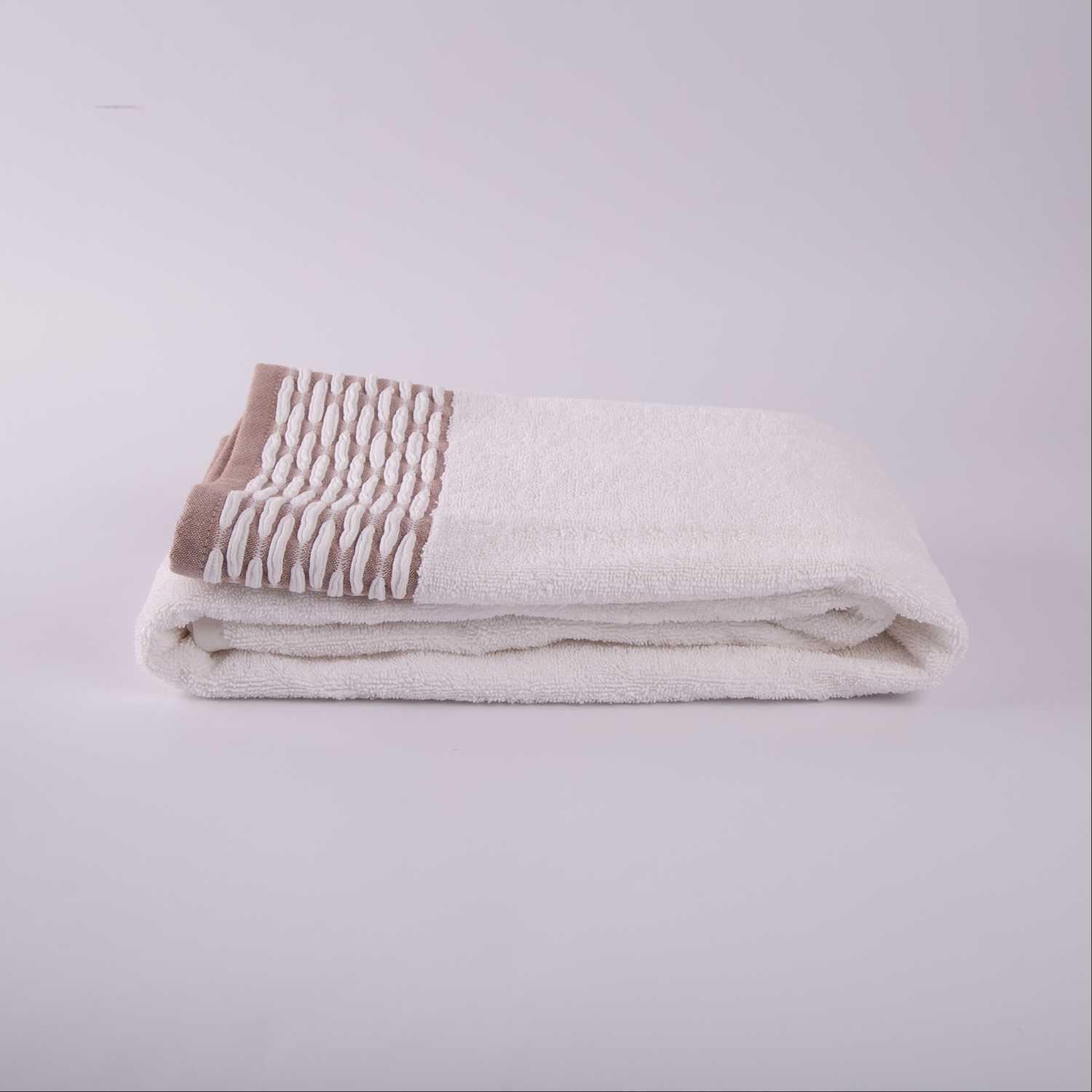 

amaya towel white