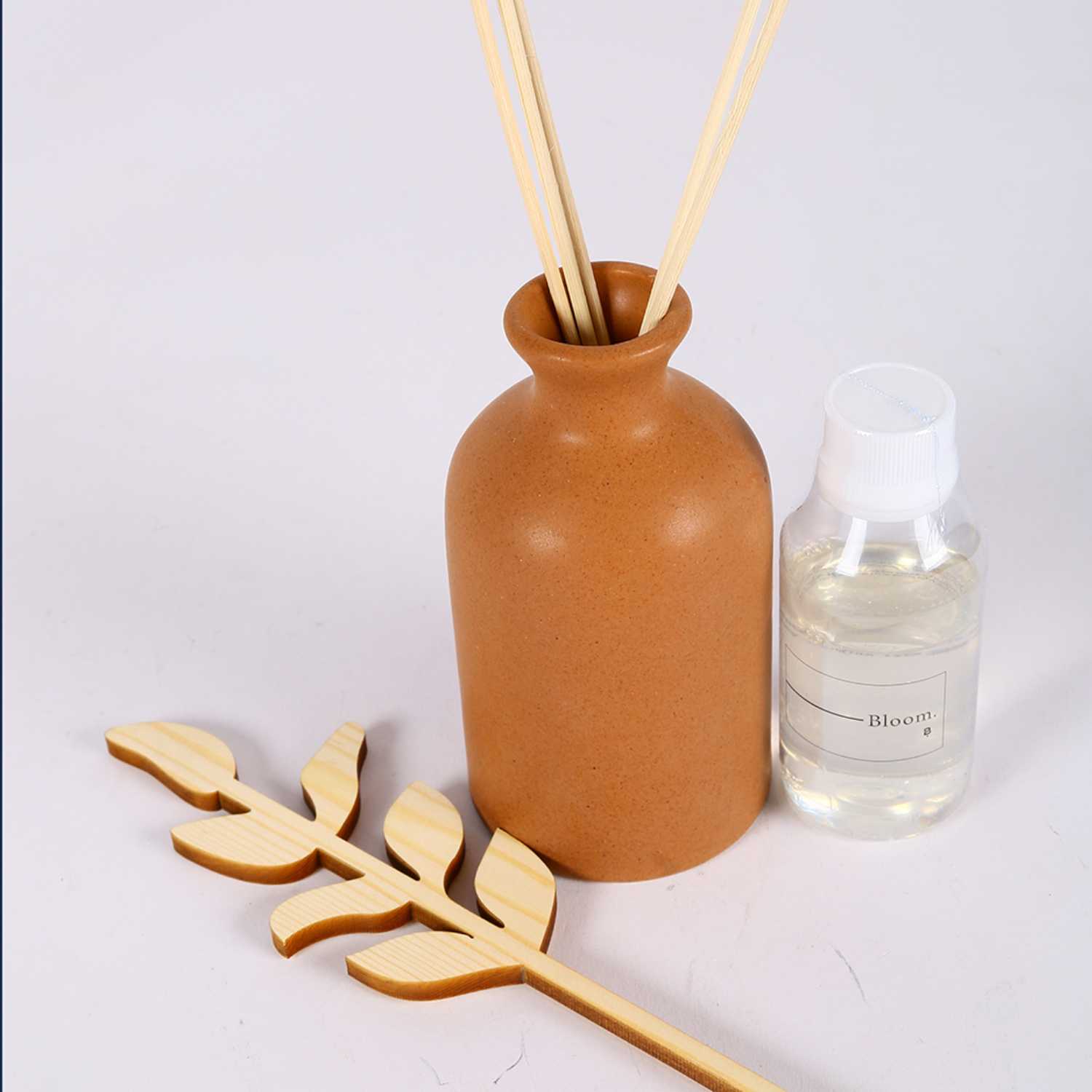 أعواد توزيع عطربلووم