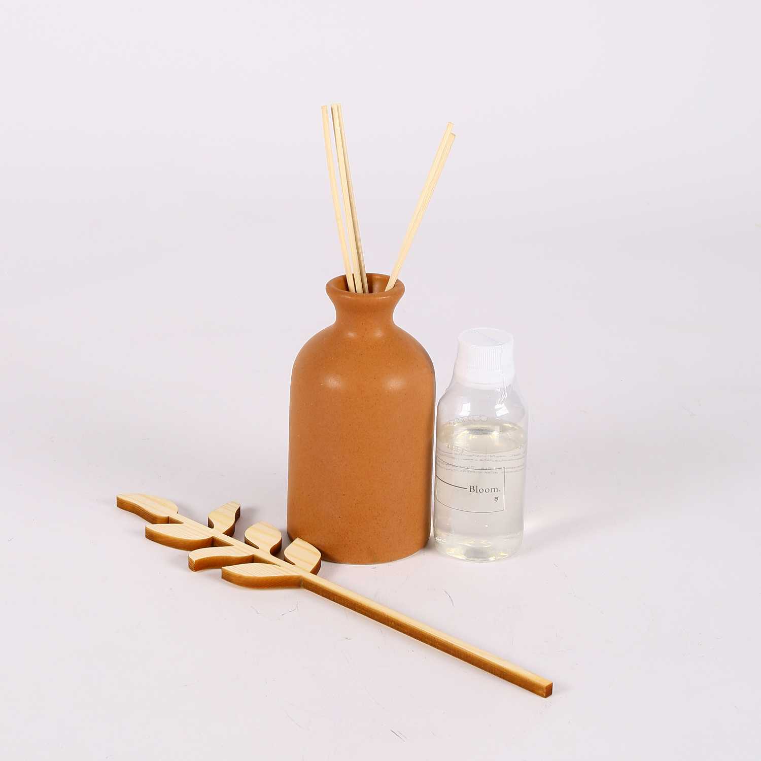 أعواد توزيع عطربلووم