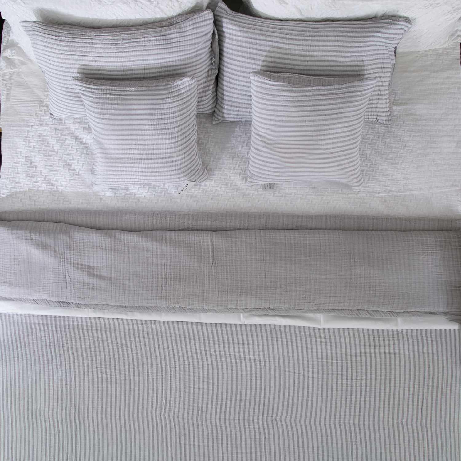 

milana quilted bed set whitegrey, White grey